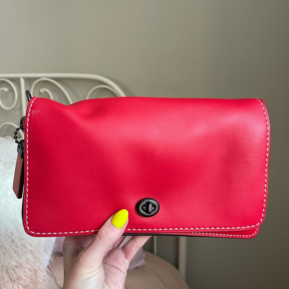 COACH genuine leather crossbody bag / clutch